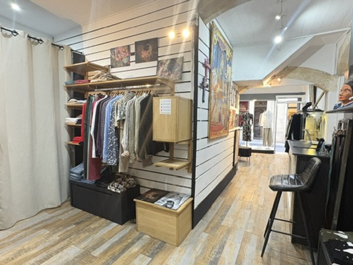 Magasin à vendre - Arles (13200)