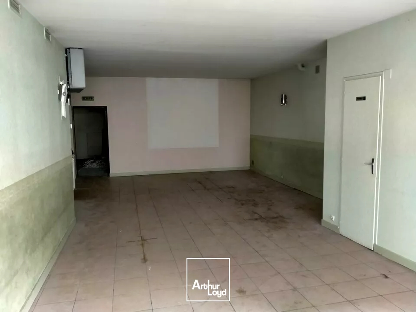 Locaux à vendre - 128m2 - Poitiers (86000)