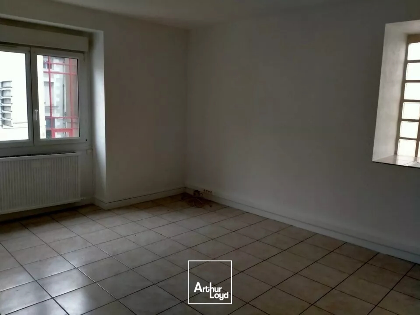 Locaux à vendre - 128m2 - Poitiers (86000)