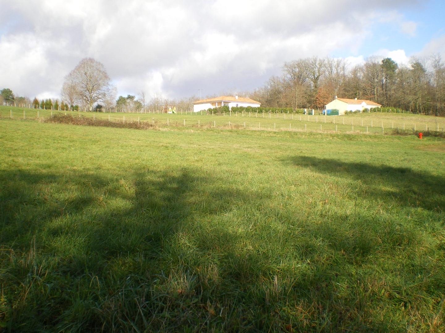 Terrain à vendre - 1466m2 - Nontron (24300)