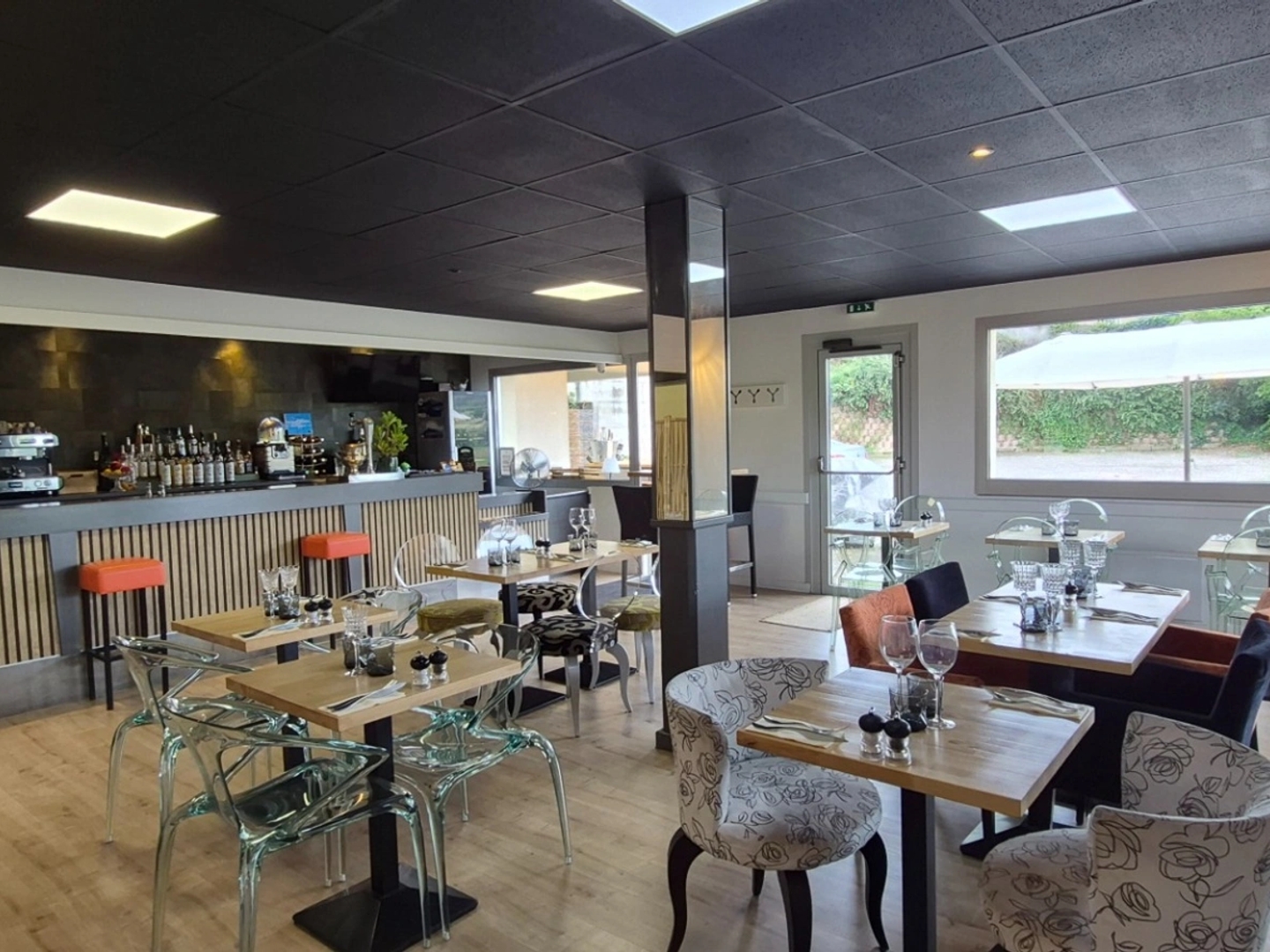 Fonds de commerce 4 pièces 86 m²