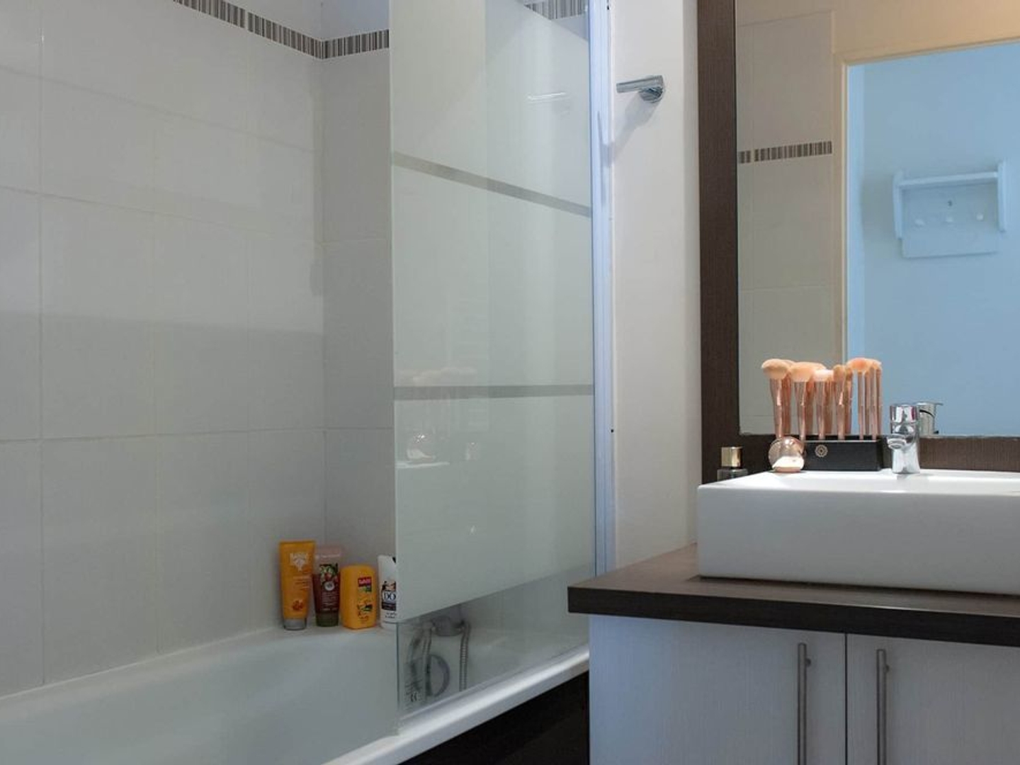 Appartement à vendre - 2 pièces - 42m2 - Gonneville-Sur-Ho... (14600)