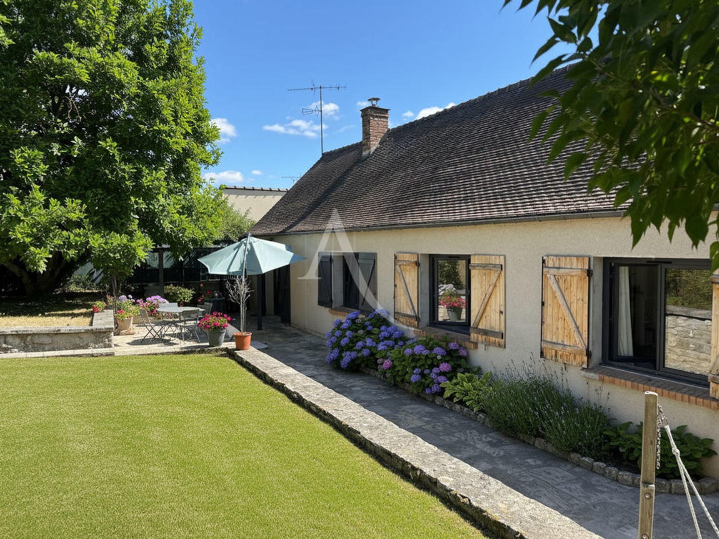 Maison à vendre - 7 pièces - 145m2 - Le Châtelet-En-Brie (77820)