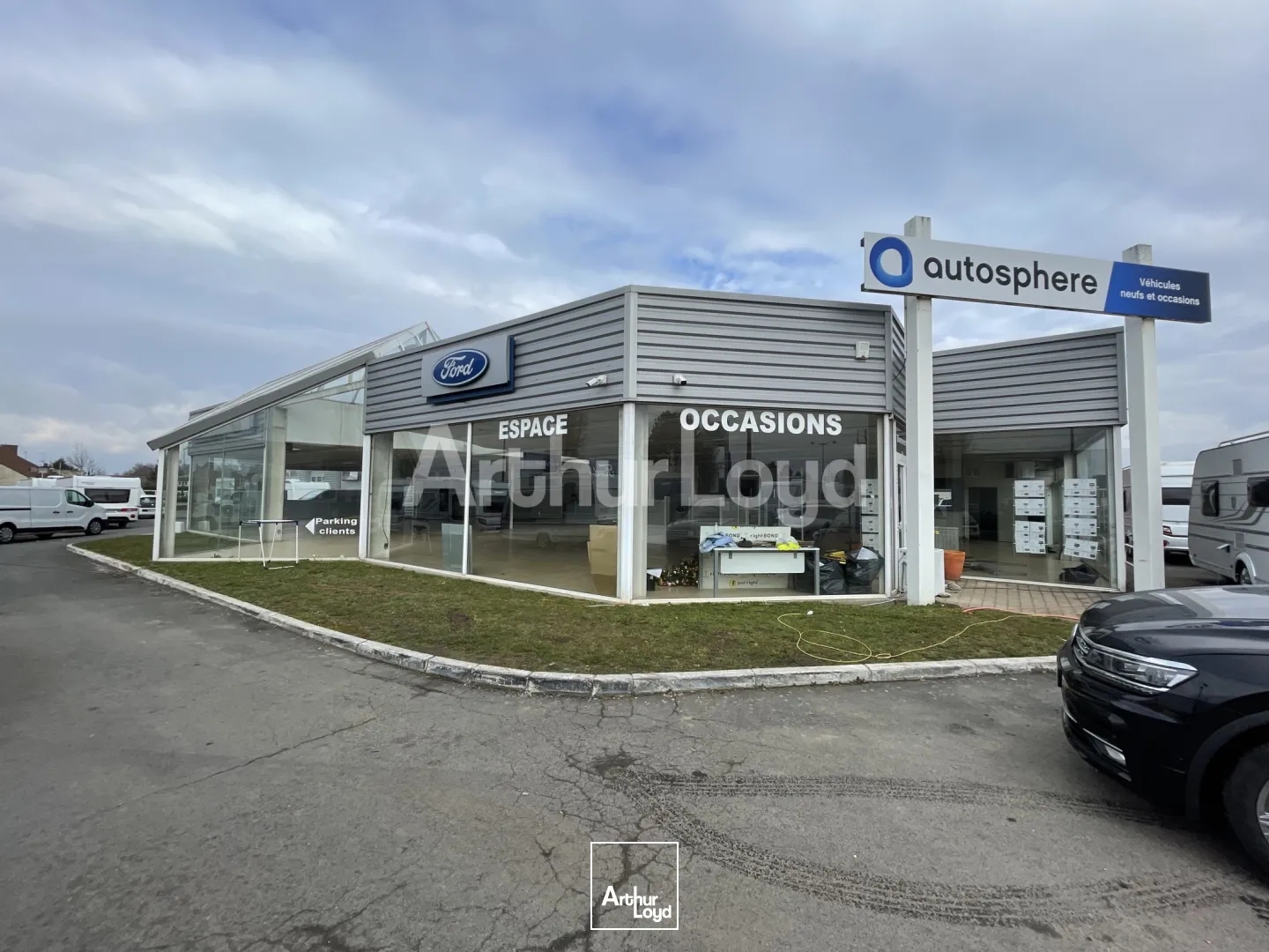 Locaux d'activité à vendre Noyelles-Godault grand terrain proximité autoroute