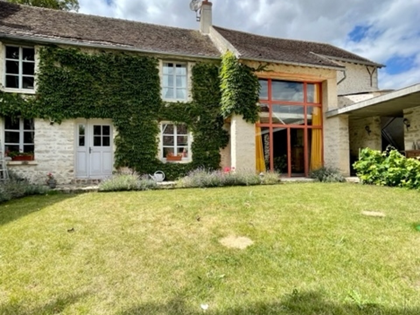 Maison 9 pièces 278 m²