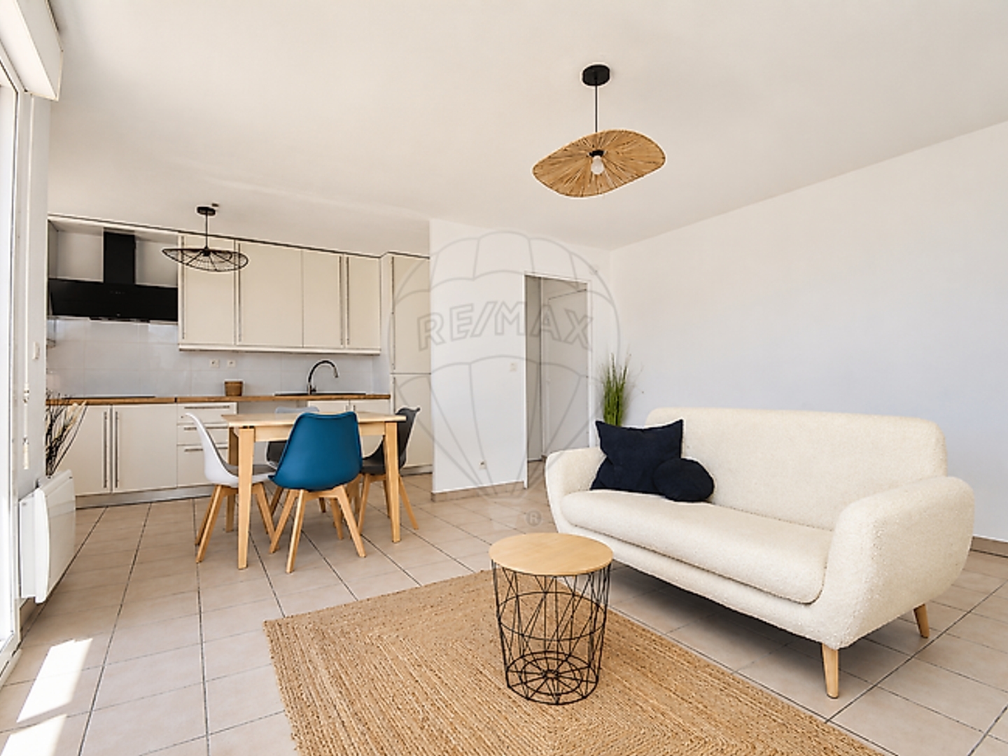 Appartement à vendre - 2 pièces - 45m2 - Villeneuve-Loubet (06270)