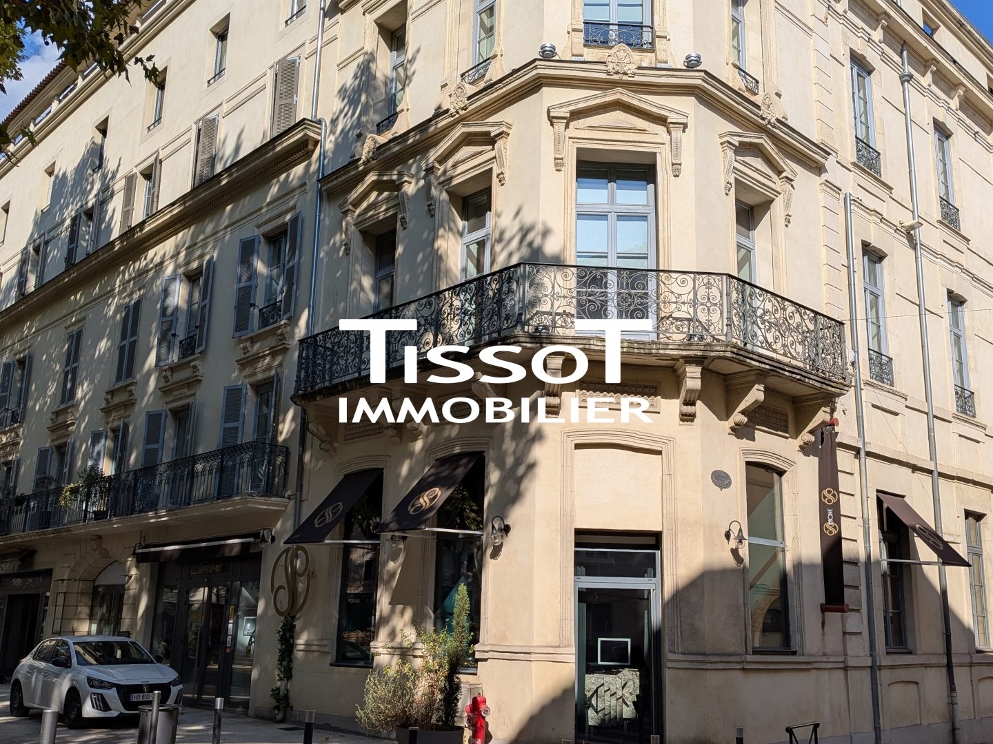 Locaux à vendre - 207m2 - Nîmes (30000)