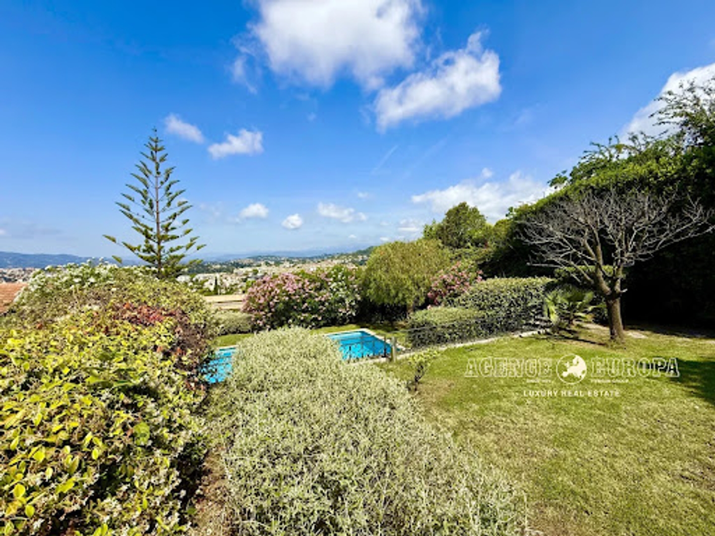 Maison à vendre - 7 pièces - 275m2 - Cannes (06400)