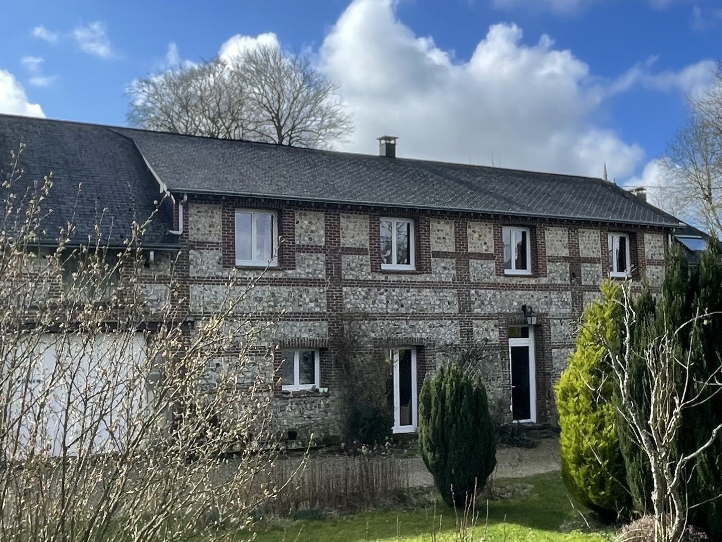 Maison 10 pièces 250 m²