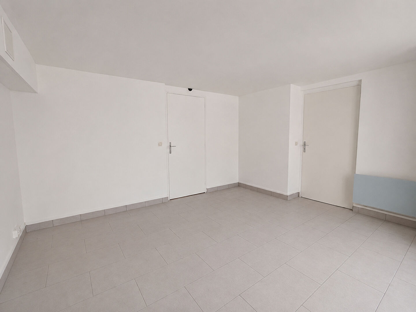 Locaux à vendre - 2 pièces - 50m2 - Montgeron (91230)