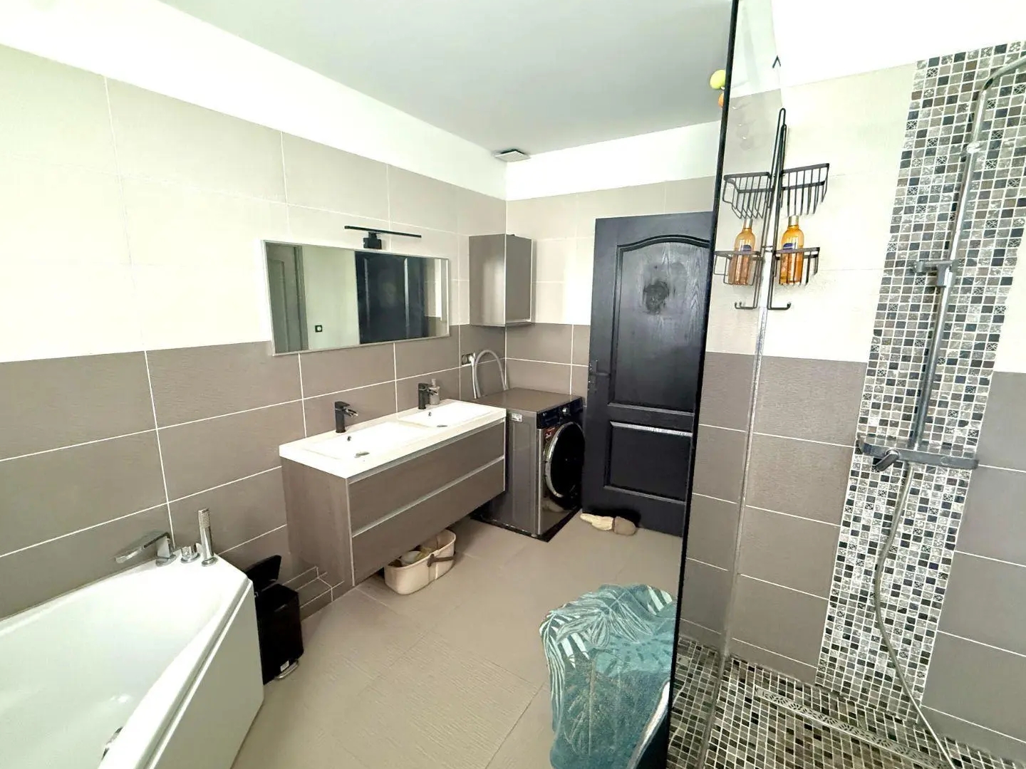 Maison à vendre - 8 pièces - 280m2 - Saint-Paul (97460)
