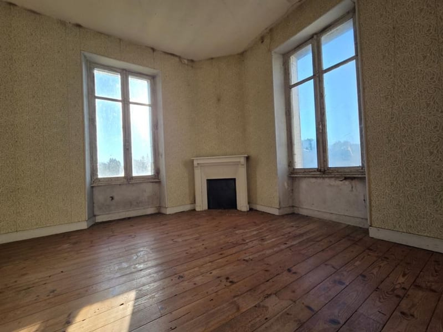 Maison à vendre - 6 pièces - 123m2 - La Croisille-Sur-... (87130)