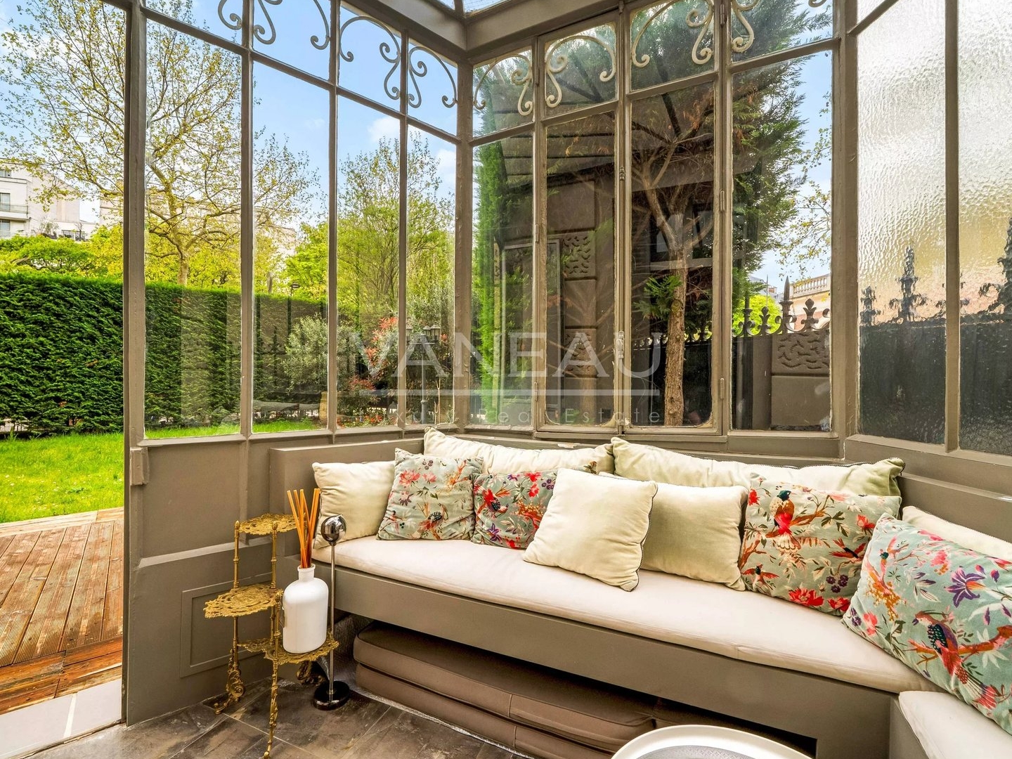 Appartement à vendre - 4 pièces - 134m2 - Paris 16e (75016)