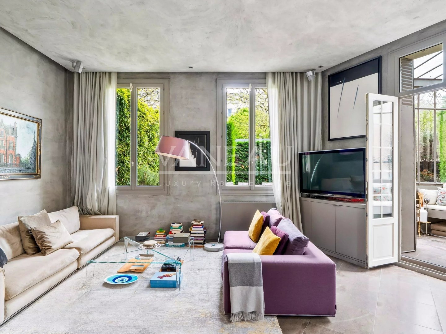 Appartement à vendre - 4 pièces - 134m2 - Paris 16e (75016)