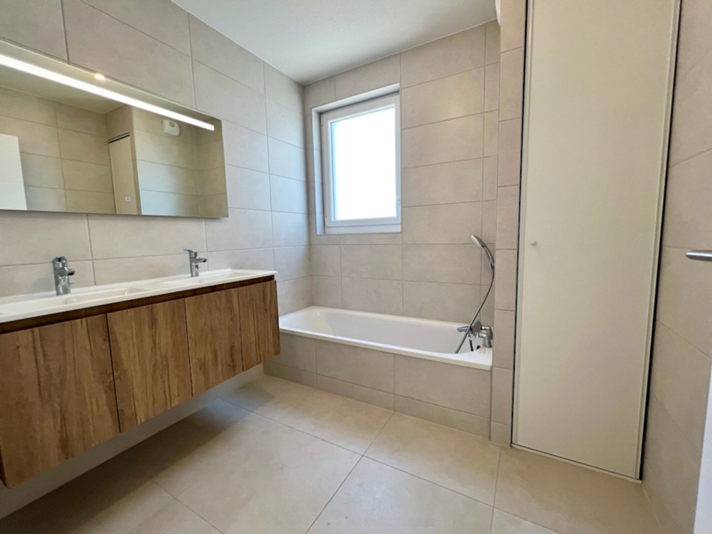 Appartement à vendre - 4 pièces - 81m2 - Mittelhausbergen (67206)