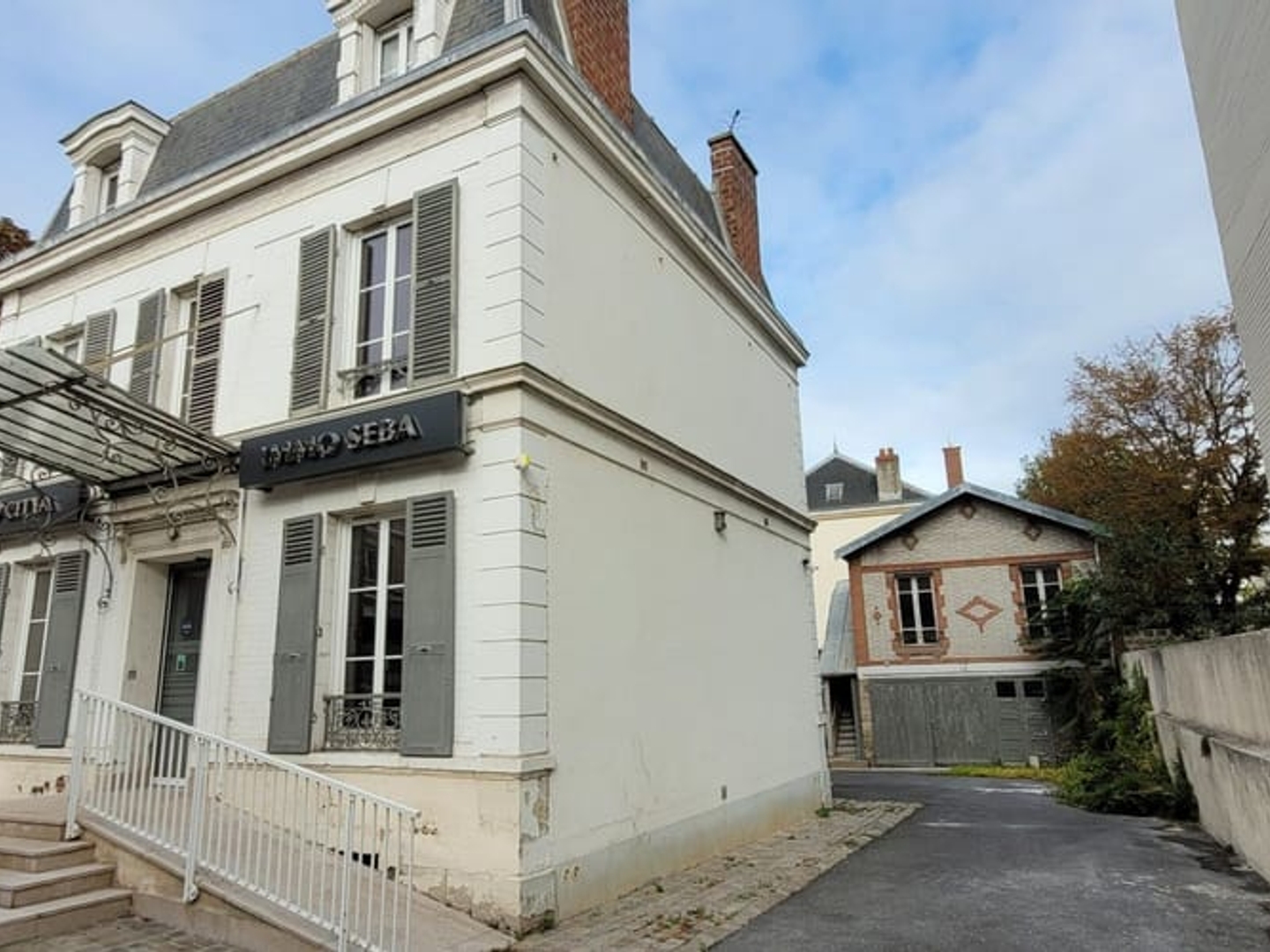 Bureaux à vendre - 170m2 - Houilles (78800)