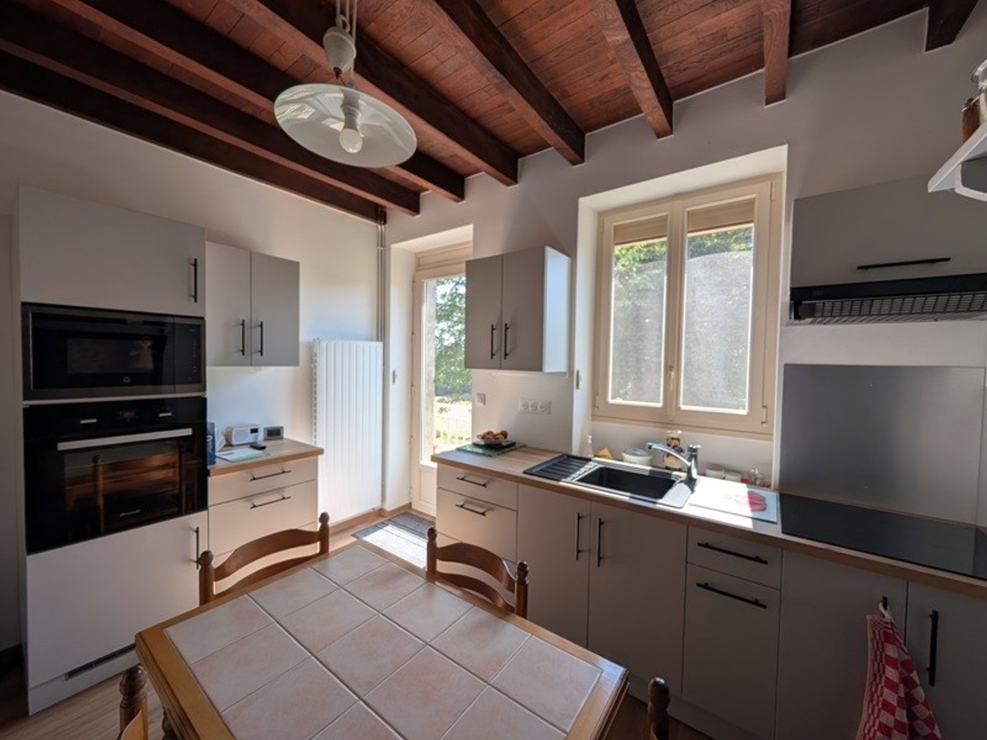 Maison à vendre - 5 pièces - 8507m2 - Condat-Sur-Ganaveix (19140)