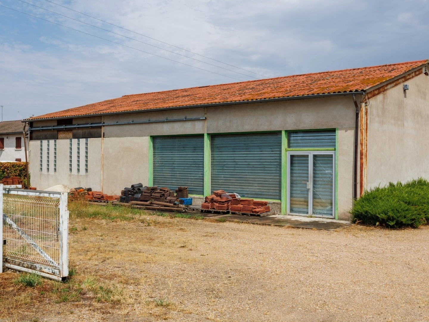Locaux à vendre - 5 pièces - 2237m2 - Saint-Agnan (71160)