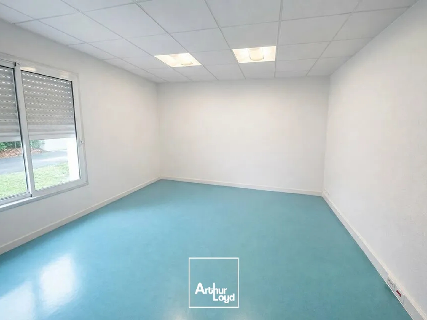 Immeuble à vendre - 324m2 - Poitiers (86000)