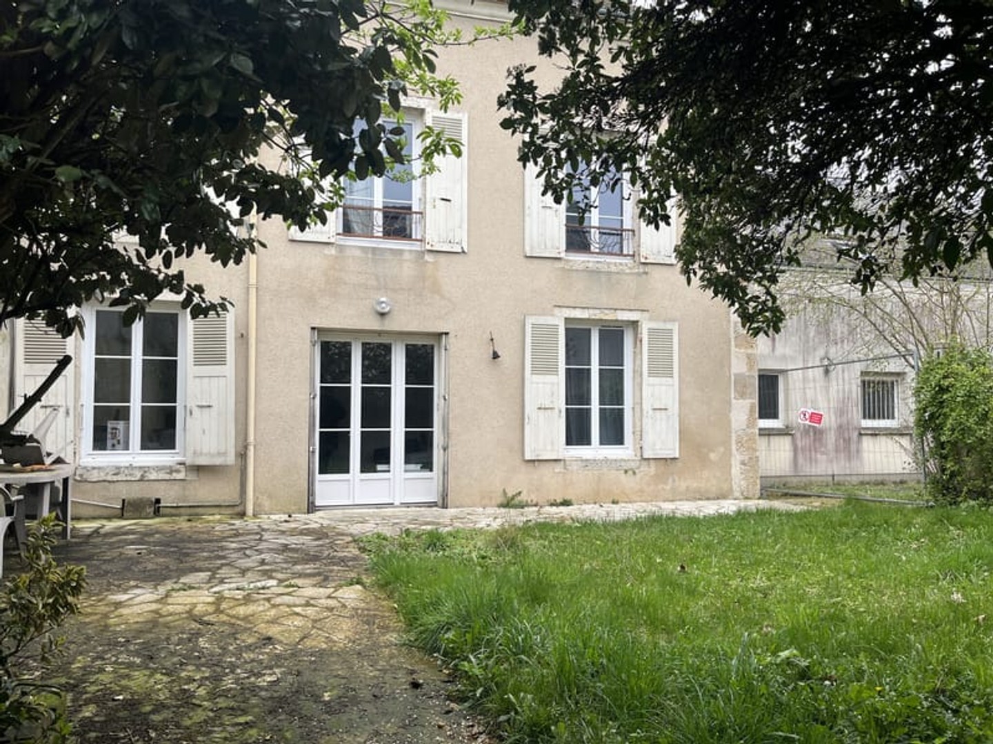À Châteaudun, Entre le centre-ville et la gare