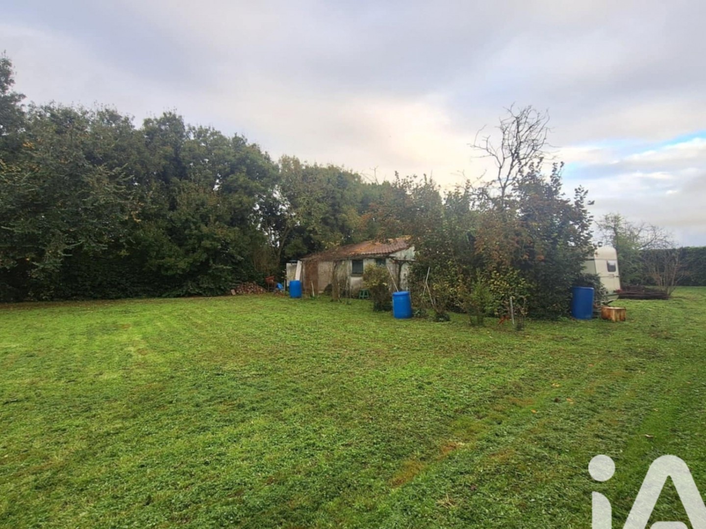 Terrain 1000 m²