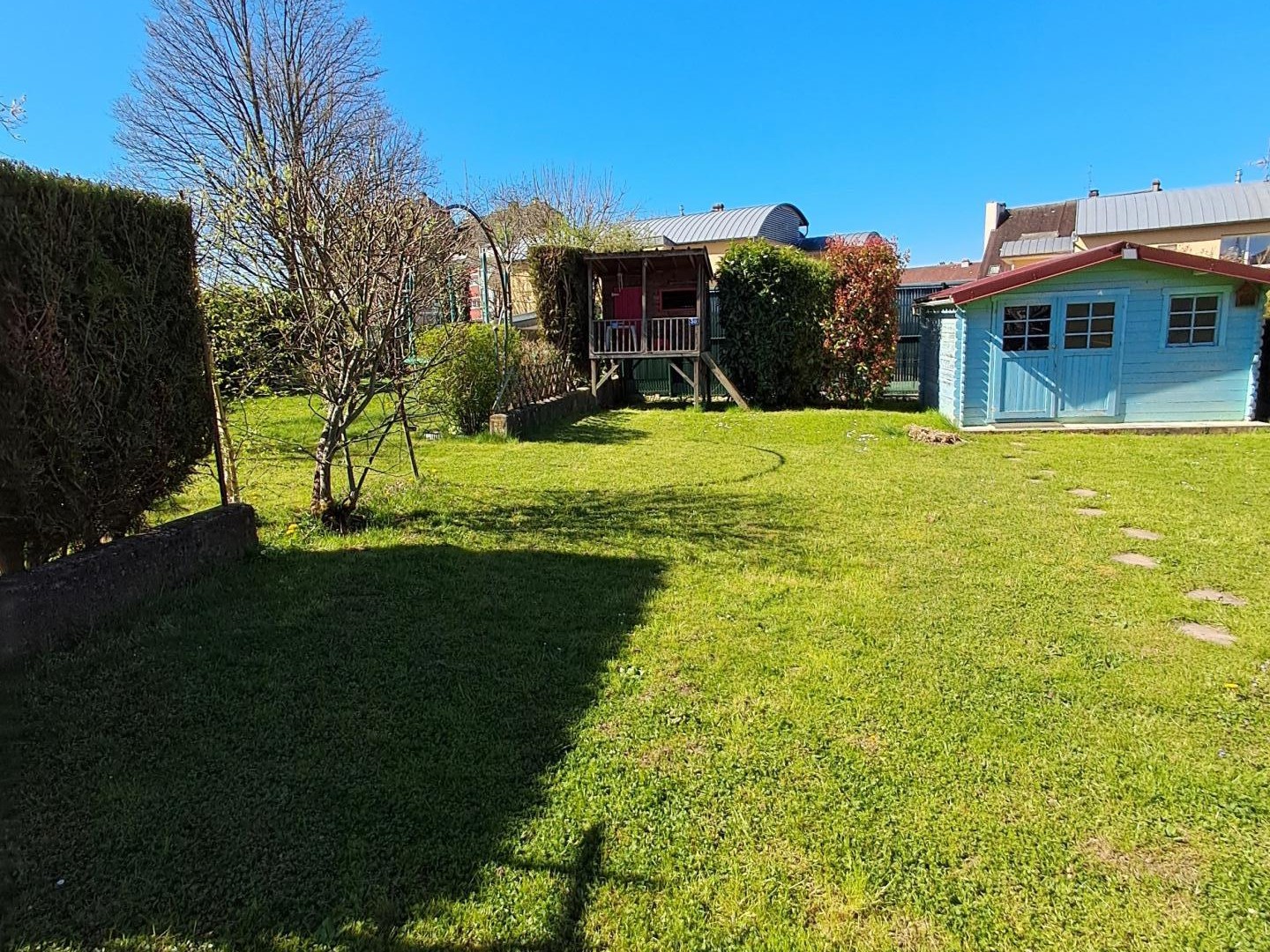 Maison à vendre - 6 pièces - 136m2 - L'isle-Sur-Le-Doubs (25250)