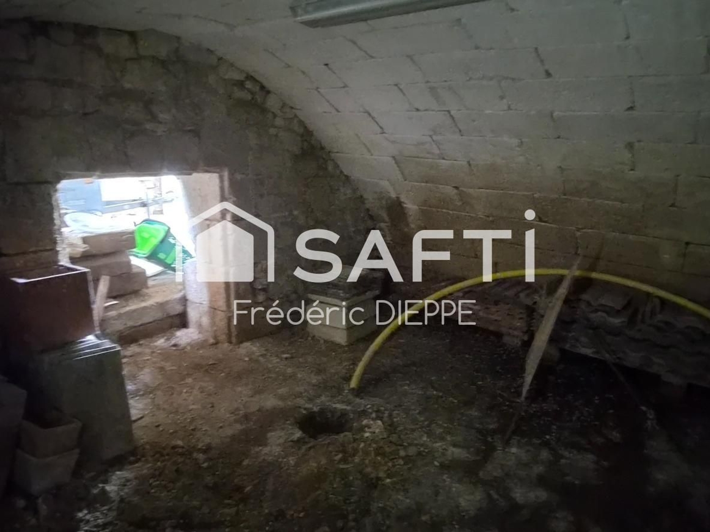 Immeuble à vendre - 150m2 - Belleu (02200)