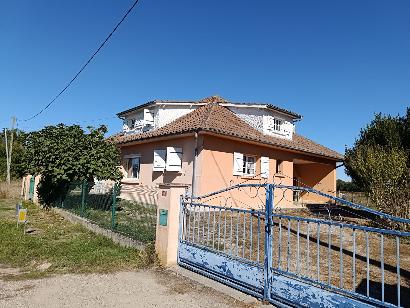 Maison à vendre - 4 pièces - 106m2 - La Ville-Dieu-Du-... (82290)