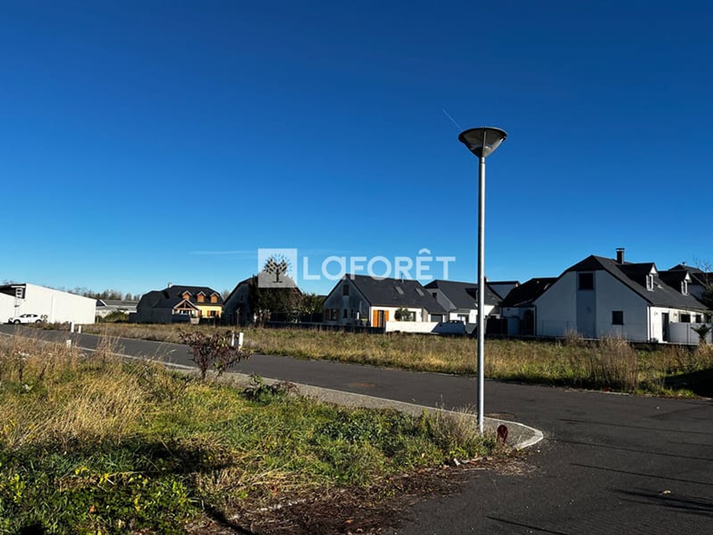 Terrain 693 m²