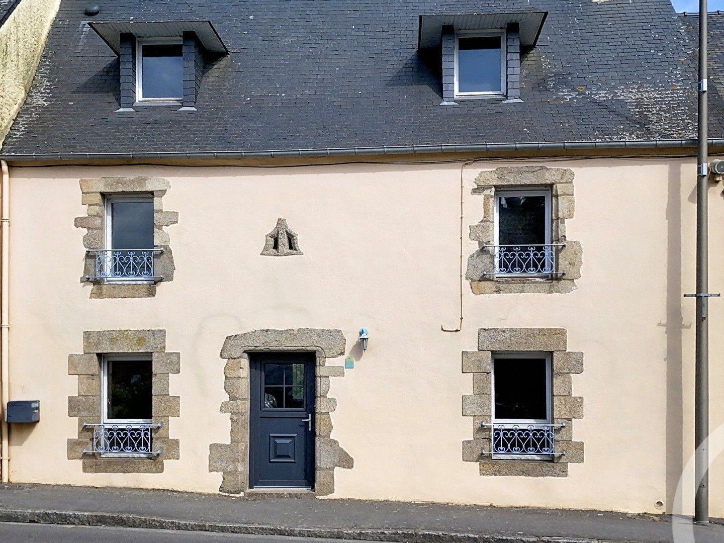 Maison 5 pièces 151 m²