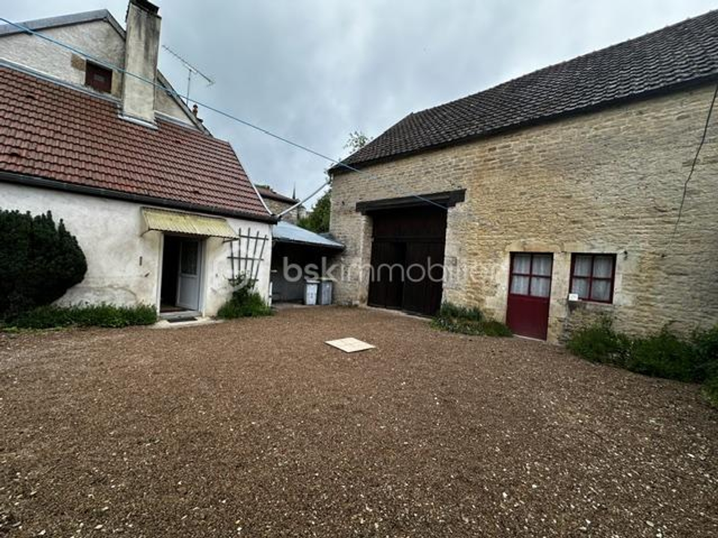 Maison à vendre - 5 pièces - 106m2 - Grancey-Le-Châtea... (21580)