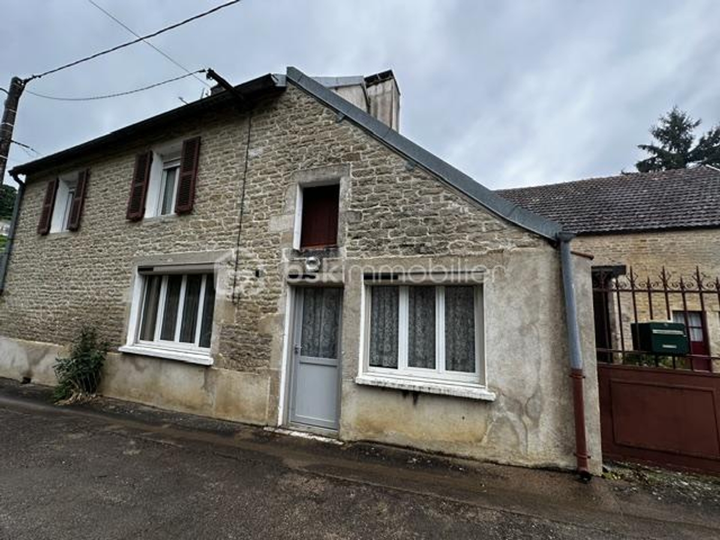 Maison à vendre - 5 pièces - 106m2 - Grancey-Le-Châtea... (21580)