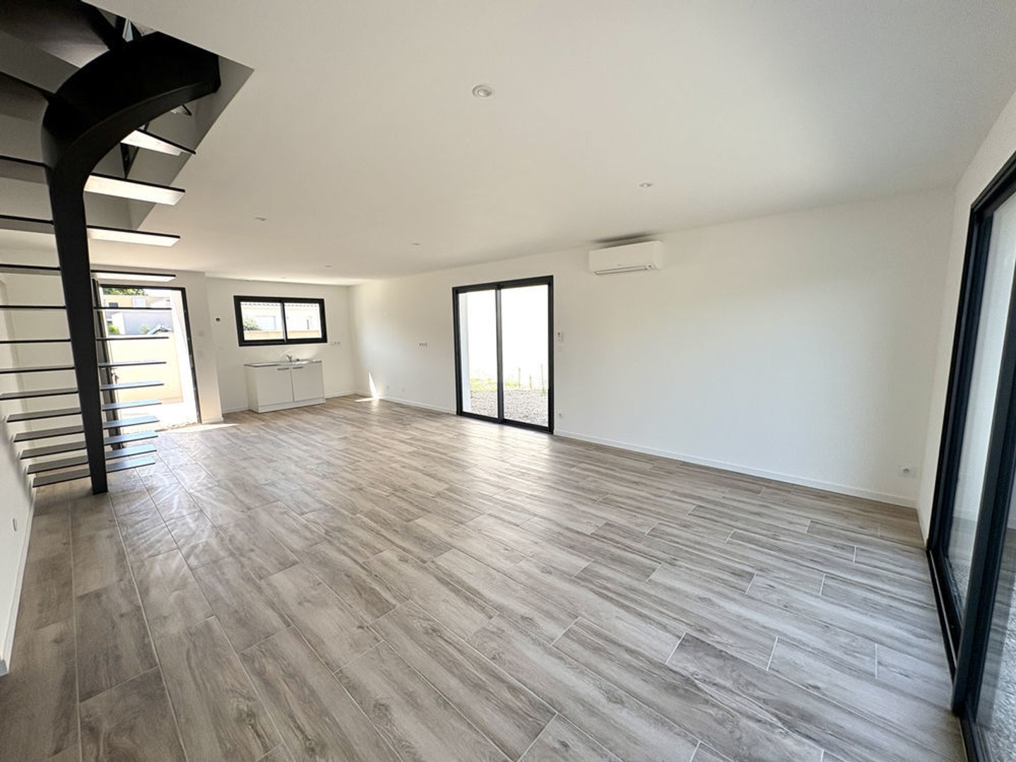 Dépt Hérault (34) A vendre sur Canet Maison Neuve T4 avec grand garage