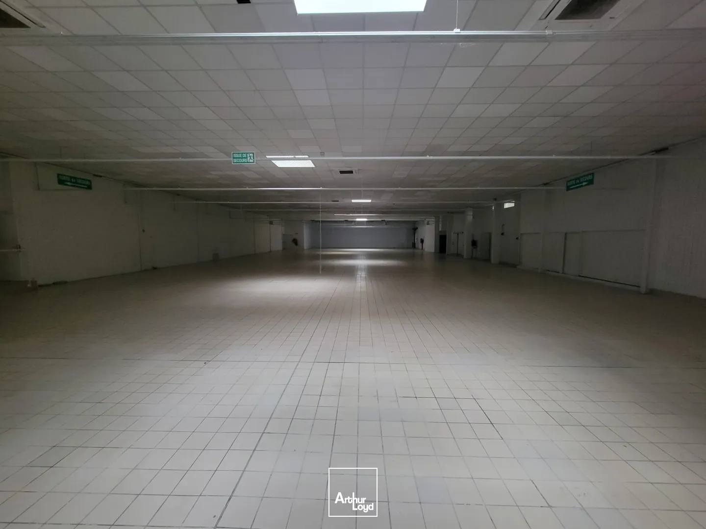Locaux à vendre - 1480m2 - Audincourt (25400)