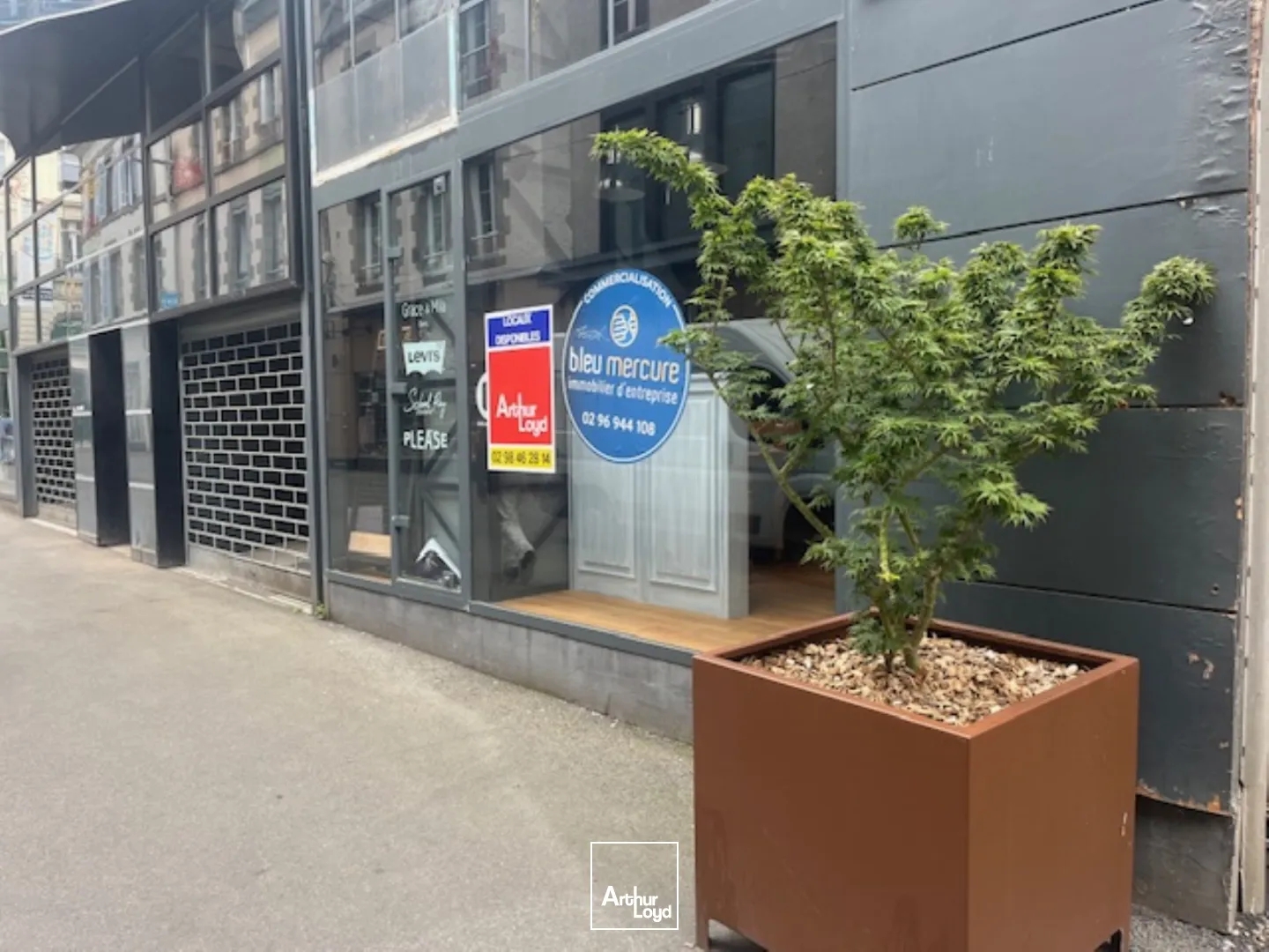 Locaux à vendre - 95m2 - Saint-Brieuc (22000)