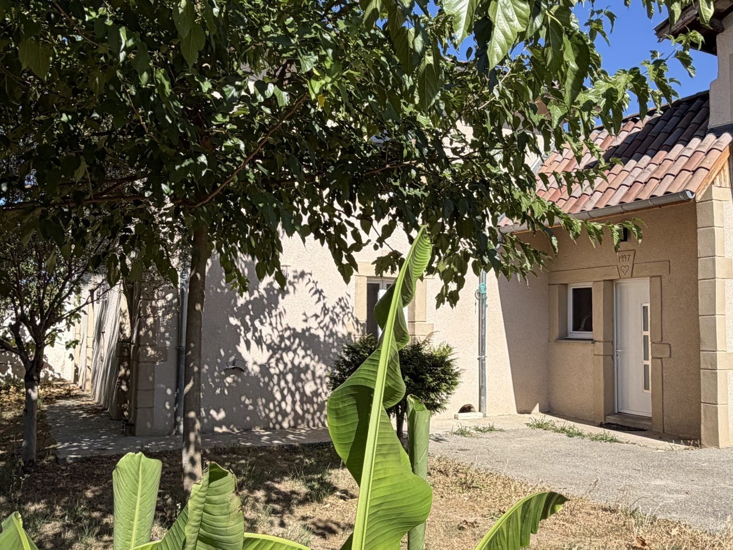 Immeuble à vendre - 6 pièces - 211m2 - Romans-Sur-Isère (26100)