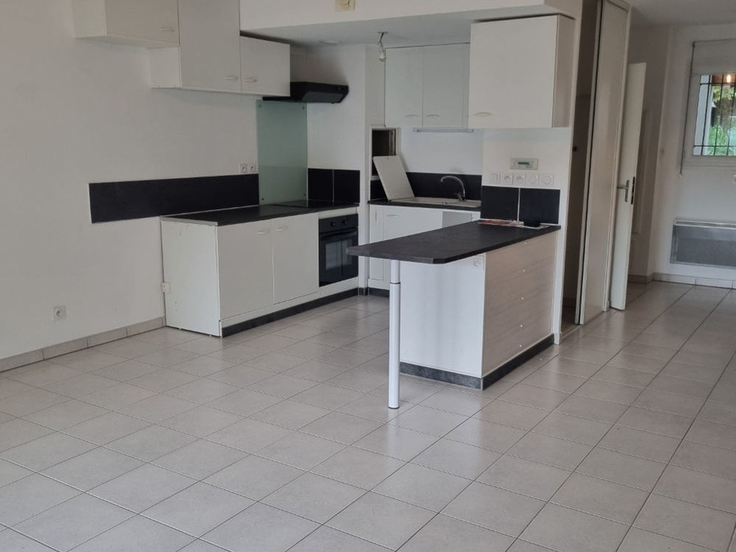 Maison à vendre - 3 pièces - 75m2 - Saint-Martin-De-Crau (13310)