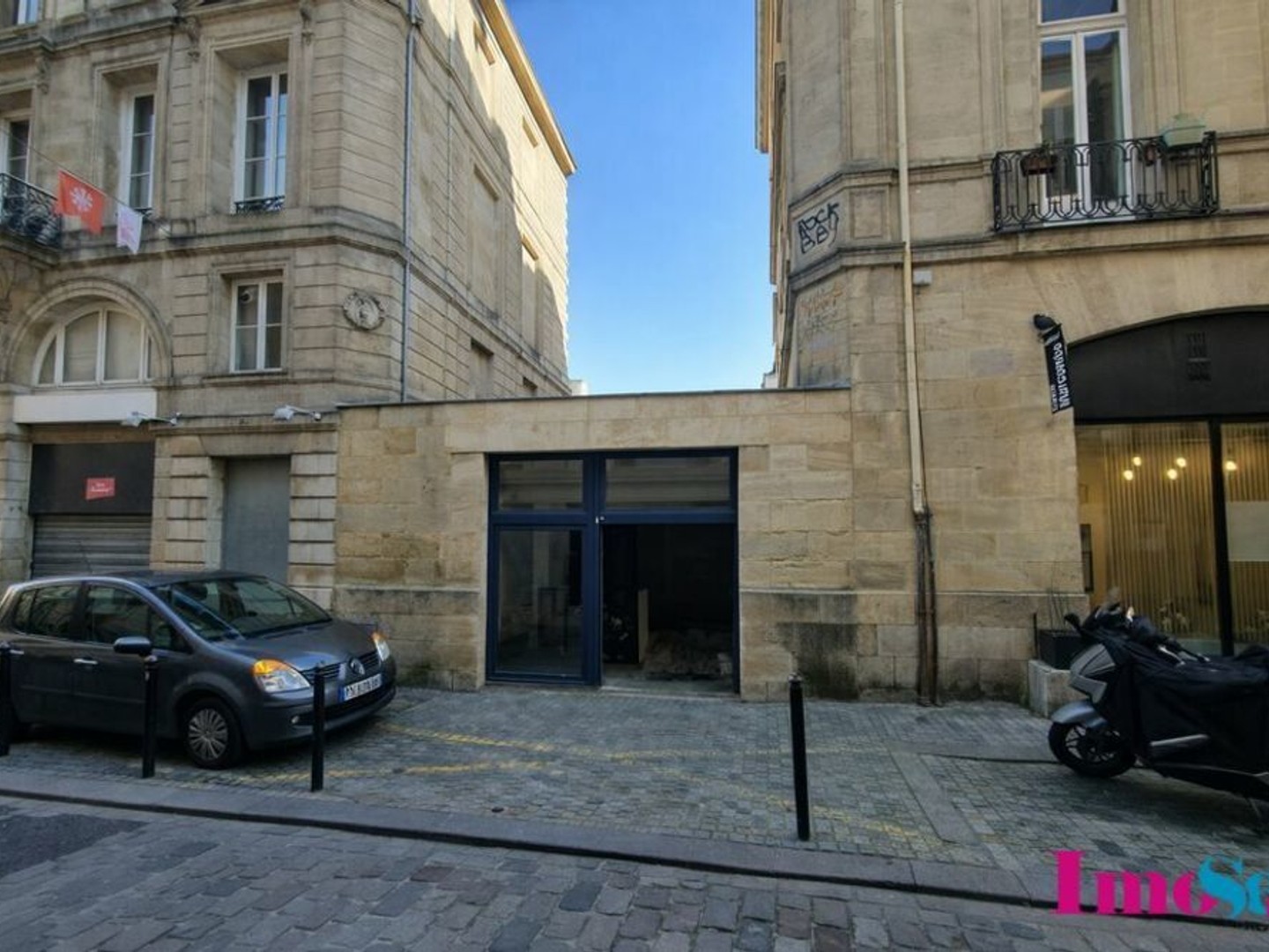 LOCAL COMMERCIAL à VENDRE