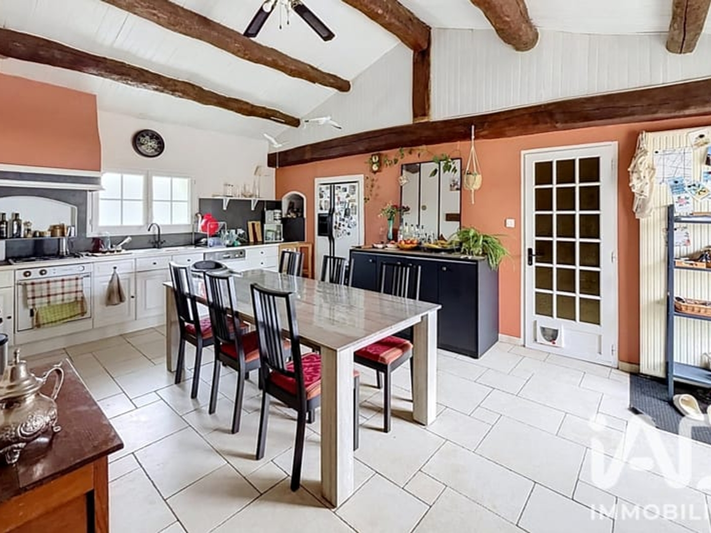 Maison à vendre - 4 pièces - 130m2 - Saint-Jean-De-Liv... (17170)