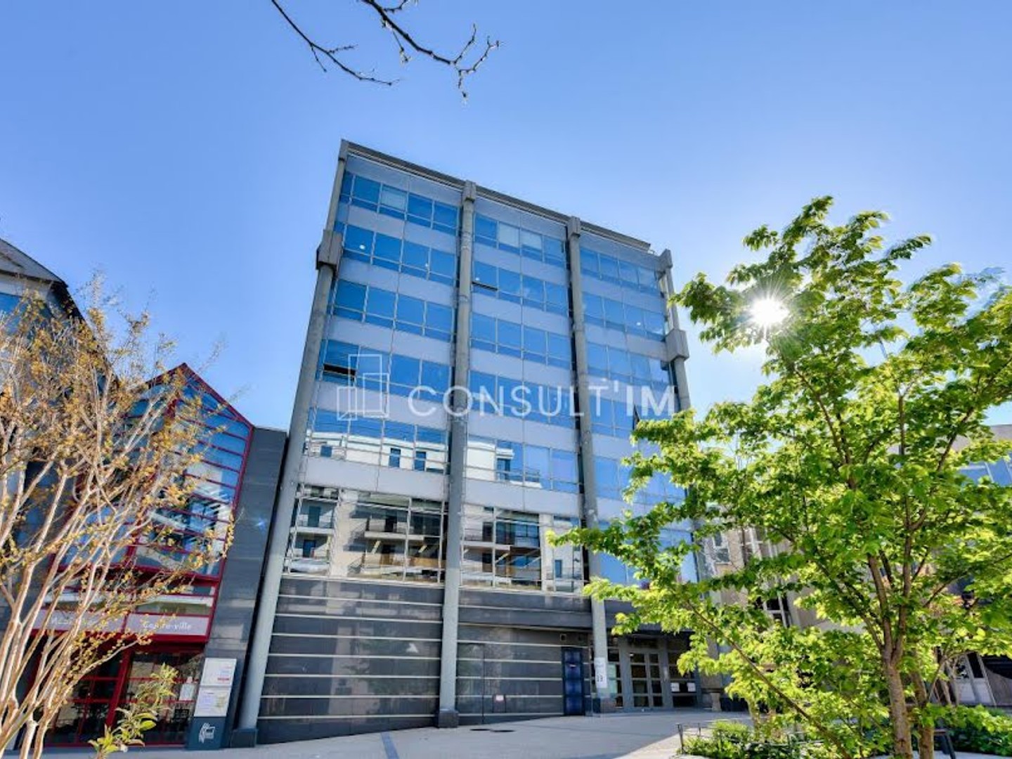 Local 1750 m²