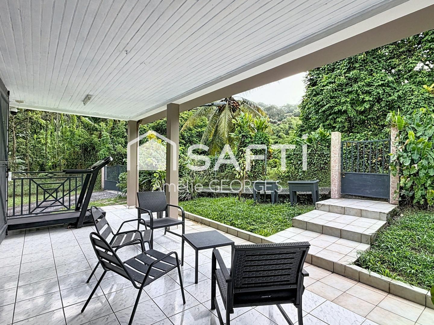 Maison à vendre - 5 pièces - 114m2 - Saint-Joseph (97212)