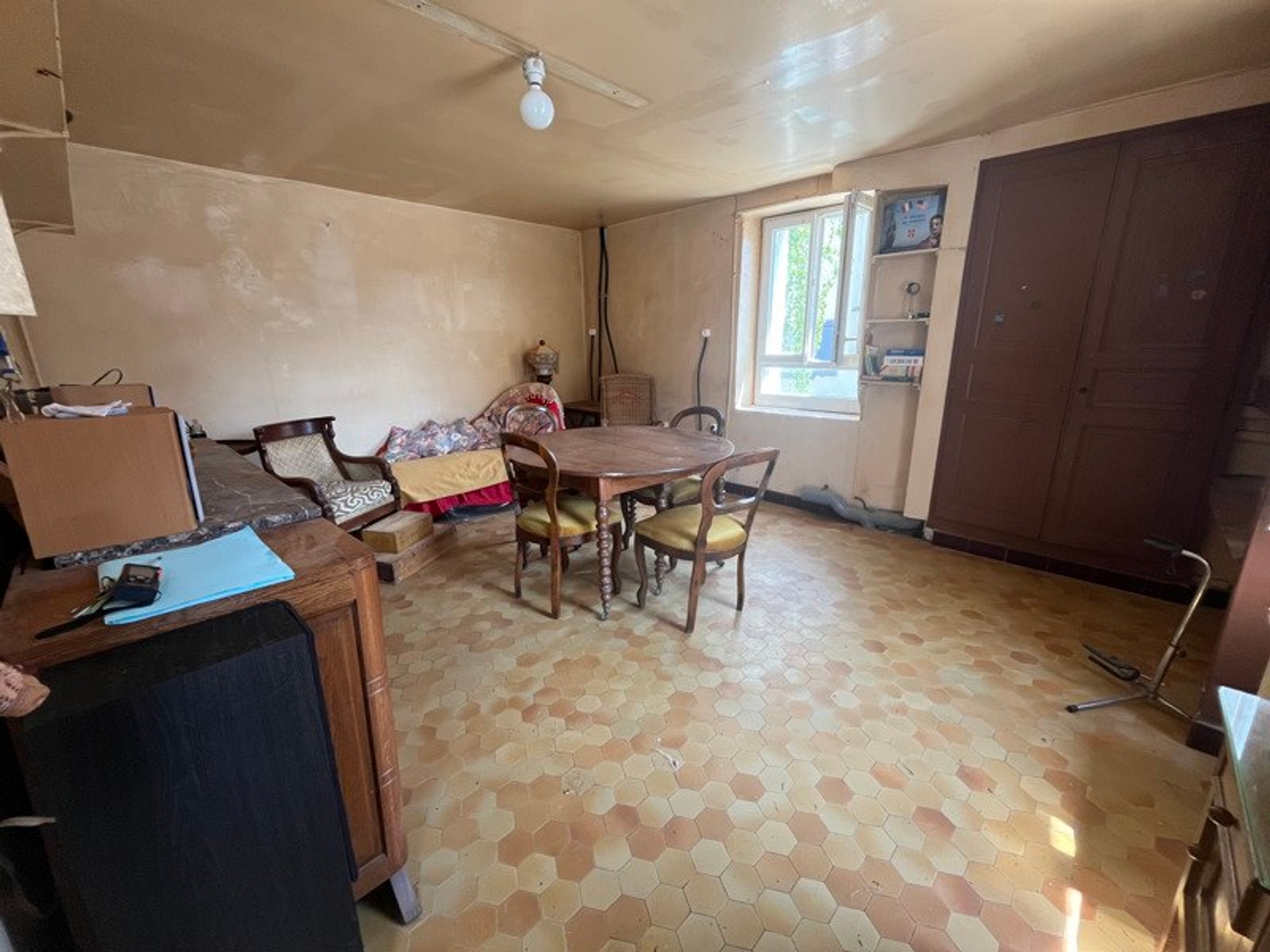 Maison à vendre - 7 pièces - 160m2 - Saint-Yrieix-Les-... (23150)