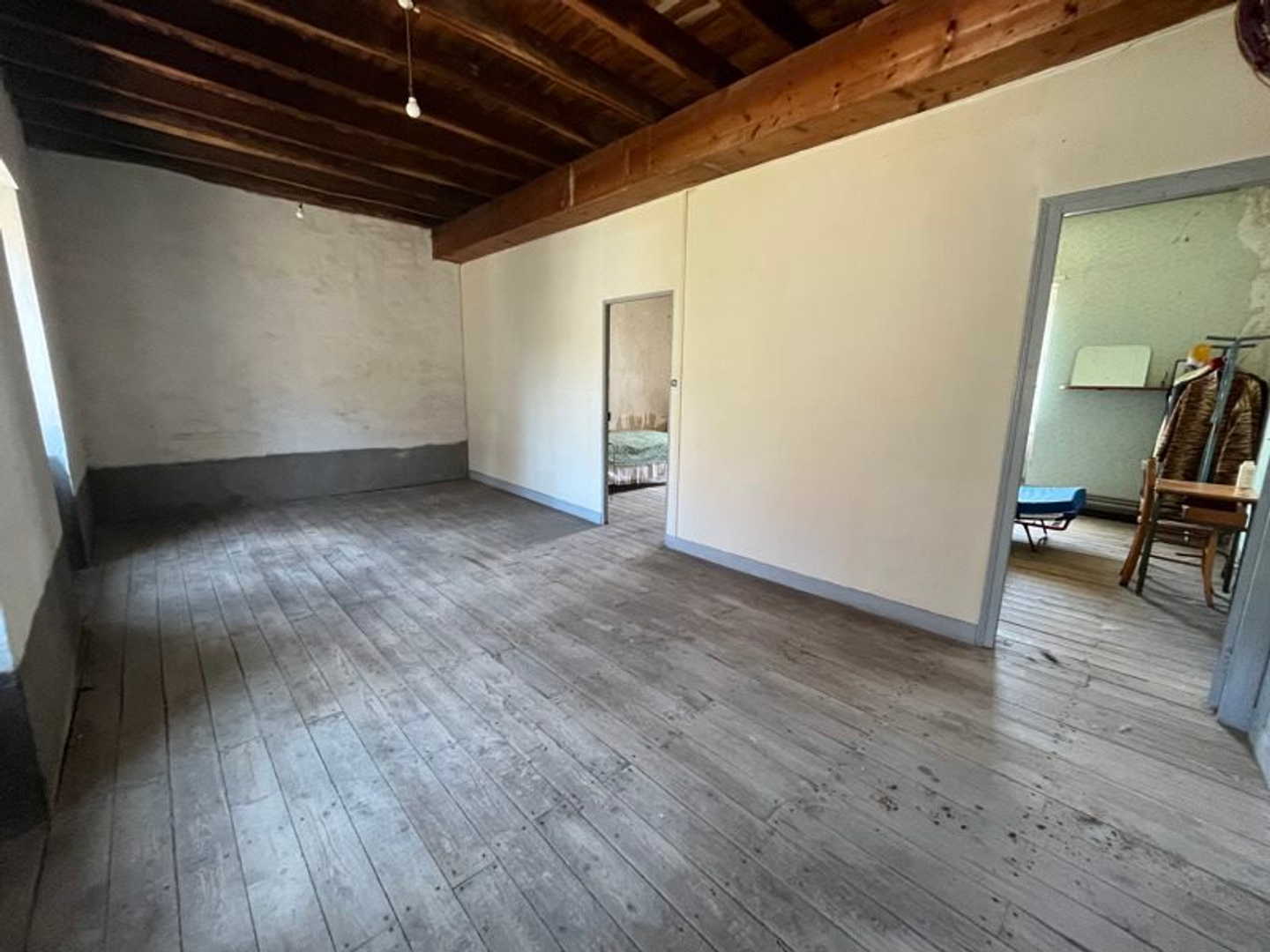 Maison à vendre - 7 pièces - 160m2 - Saint-Yrieix-Les-... (23150)