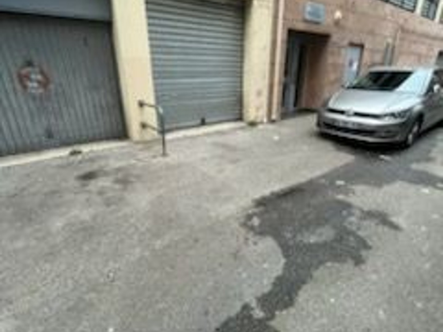 Immeuble commercial 113 m²