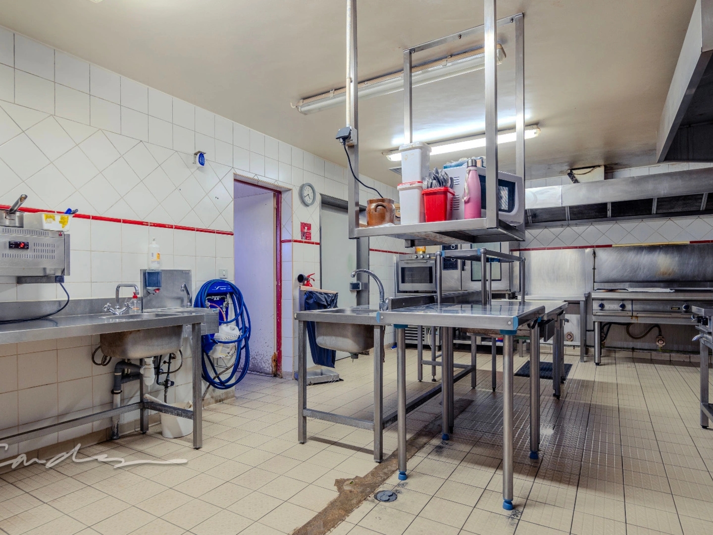 Magasin à vendre - 9 pièces - Nay (64800)