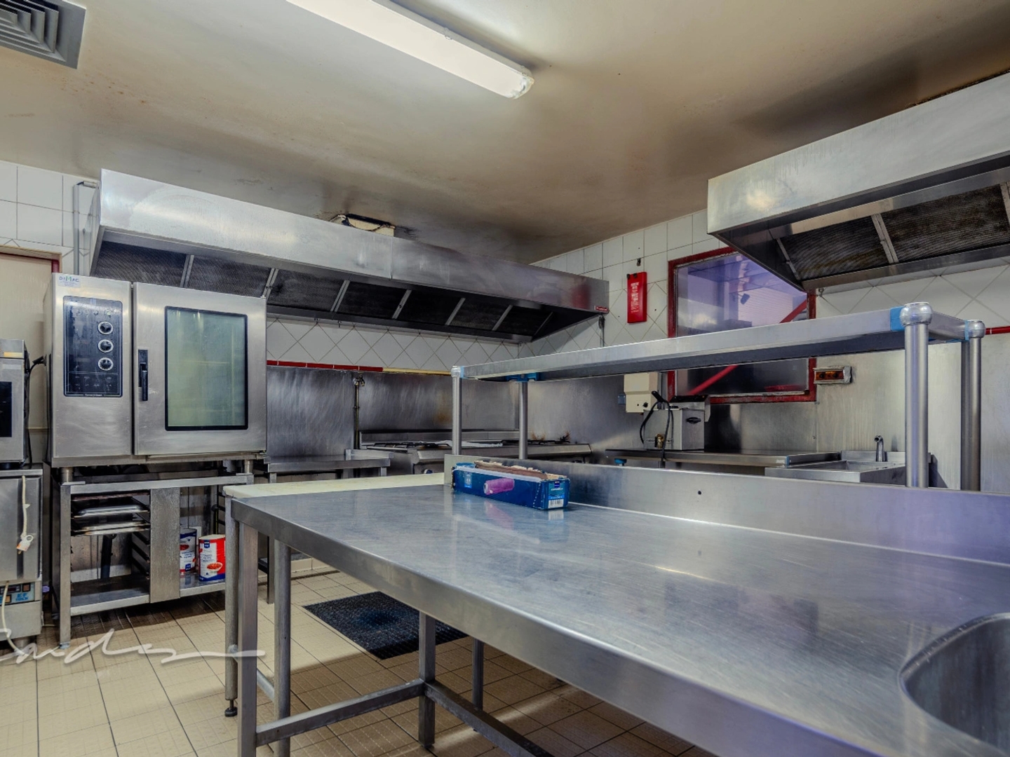 Magasin à vendre - 9 pièces - Nay (64800)