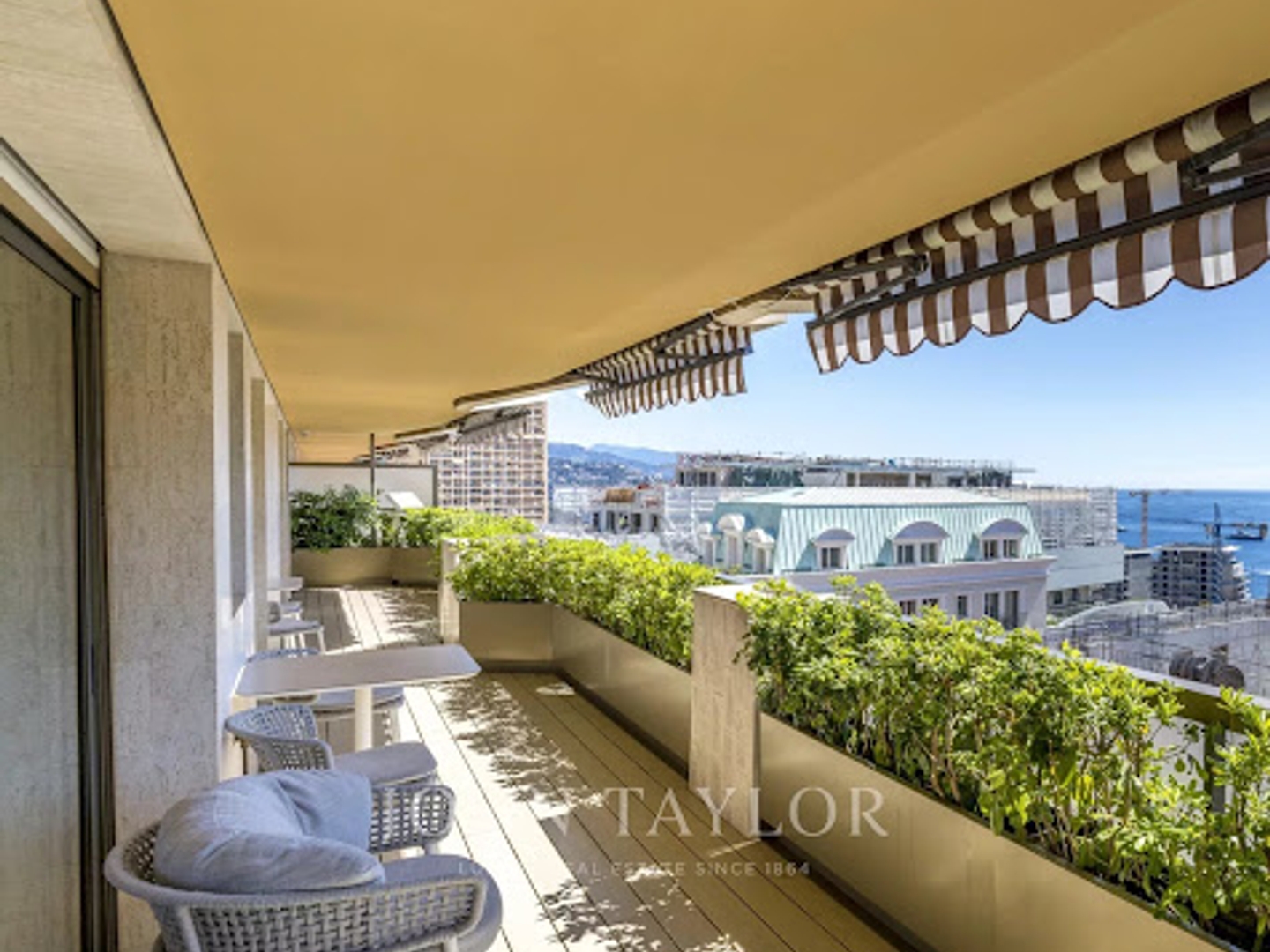 Appartement 5 pièces 143 m²