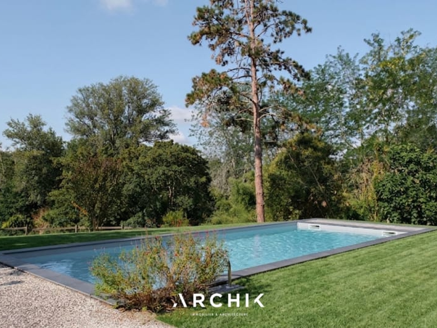 Maison à vendre - 5 pièces - 165m2 - Camblanes-Et-Meynac (33360)