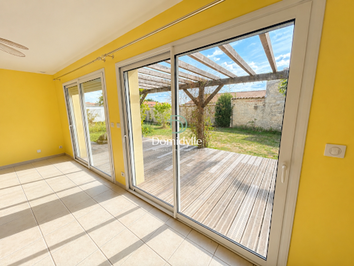 Maison à vendre - 5 pièces - 115m2 - Saint-Jean-De-Liv... (17170)