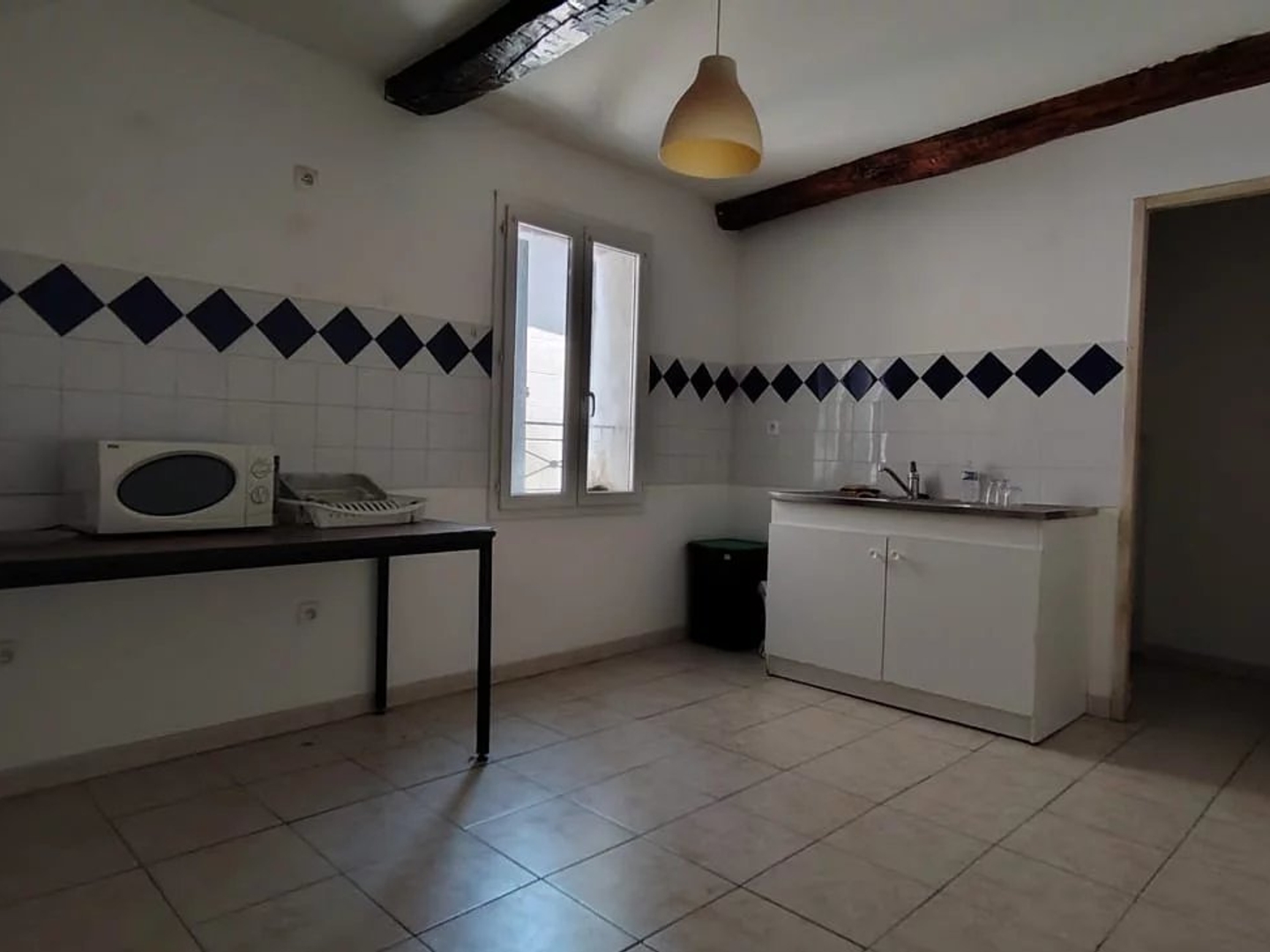 Appartement à vendre - 10 pièces - 280m2 - La Roquebrussanne (83136)